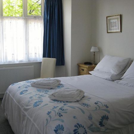 Arden Way Guesthouse Stratford-upon-Avon Oda fotoğraf